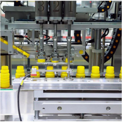 comprare Macchina automatica per il riempimento di pesticidi con capacità di 2800-4800 BPH per la produzione su larga scala fabbricazione online