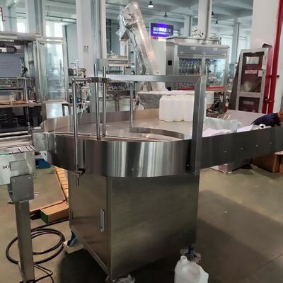 comprare Linea di confezionamento pesticidi completamente automatica EC SC WP prodotta in fabbrica per bottiglie agrochimiche da 100 ml a 1 L fabbricazione online
